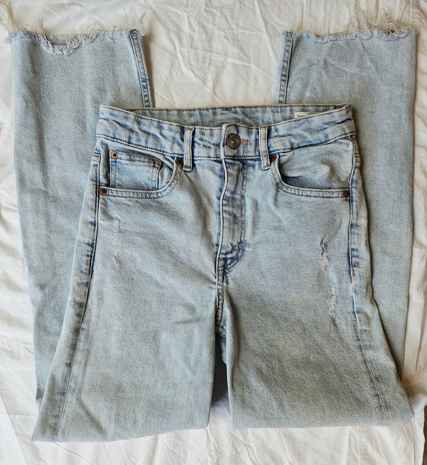 Divided ripped Jeans